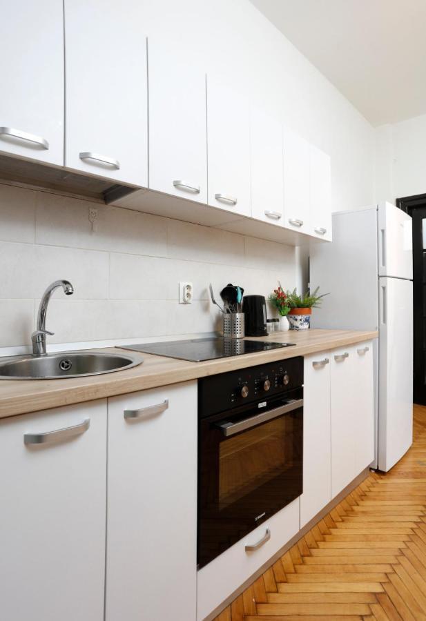 Lovely Apartment With 2 Bedrooms Bucareste Exterior foto